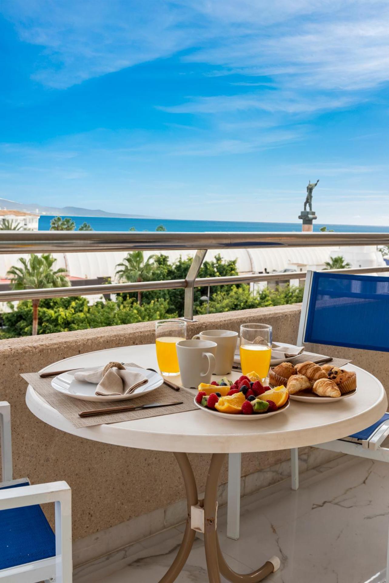 Apartamento Vistas Al Mar En El Centro De Puerto Banus 3 4h Marbella