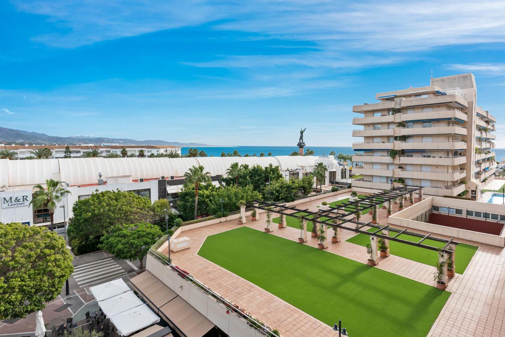 Apartamento Vistas Al Mar En El Centro De Puerto Banus 3 4h *
